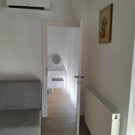 Apartman Tombili 2 Póla